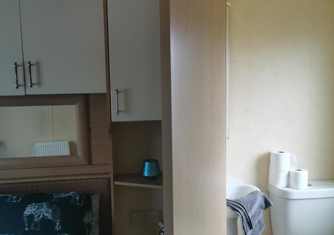 צ'יצ'סטר Tranquil 6 Berth Luxury Holiday Home מראה חיצוני תמונה