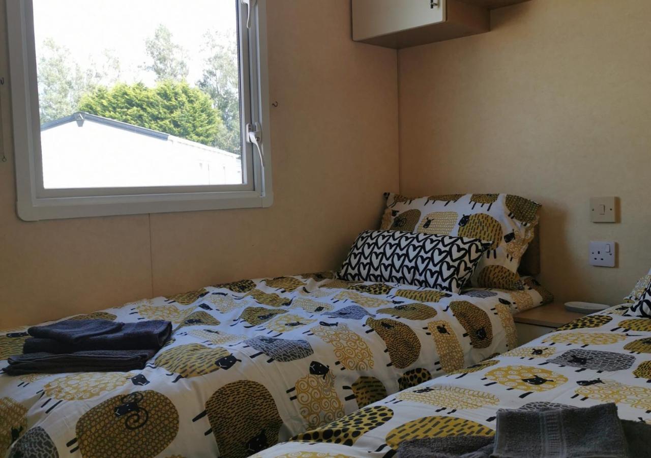 צ'יצ'סטר Tranquil 6 Berth Luxury Holiday Home מראה חיצוני תמונה